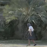In With Air Conditioning, Wi-fi